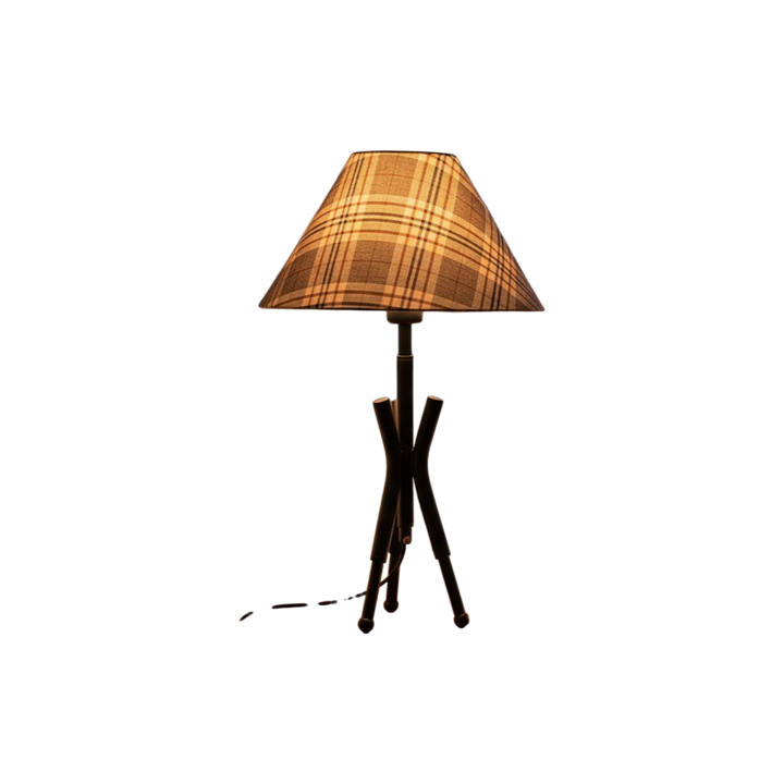 Minimalist Tripod Metal Table Lamp