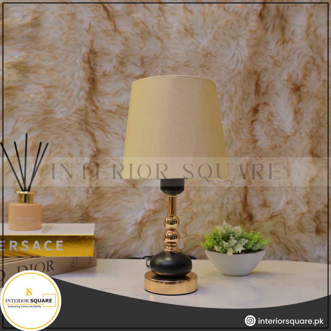 Noir Ceramic Lamp