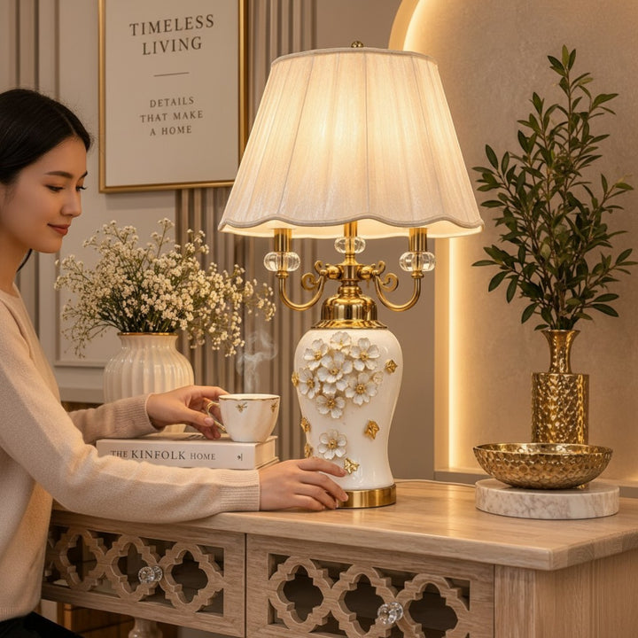 Elegant Luxury Floral Gold Table Lamp