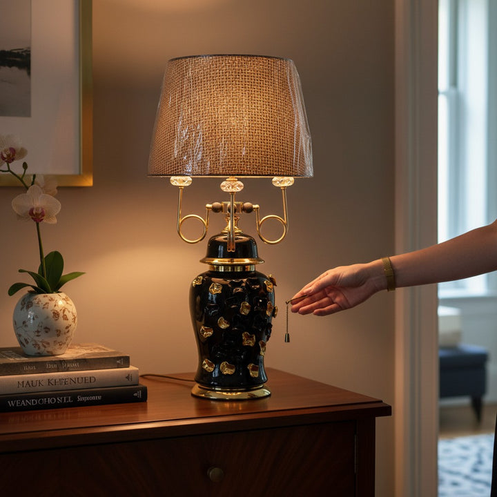 Retro Luxe Black-Gold Porcelain Table Lamp